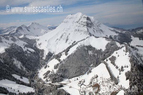 http://www.swisscastles.ch/aviation/Montagne/Photo/moleson250307_6269.jpg