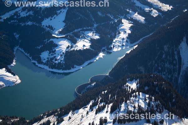 Le lac et le barrage de l'Hongrin