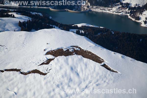 Le lac et le barrage de l'Hongrin