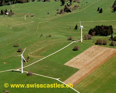 Le Mont Crosin et ses éoliennes