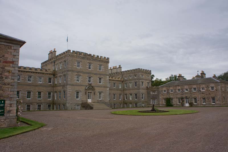 Mellerstain castle