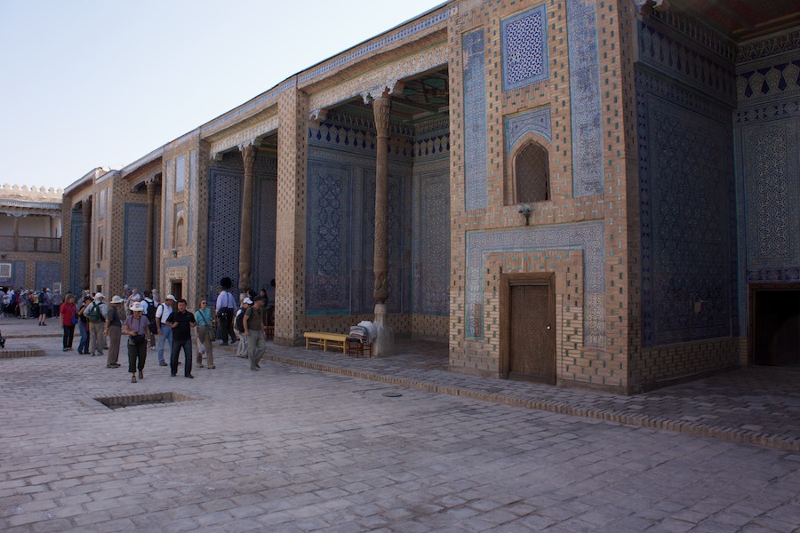 Khiva Tach Khaouli