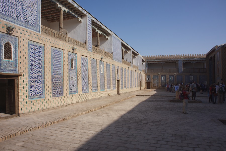 Khiva Tach Khaouli