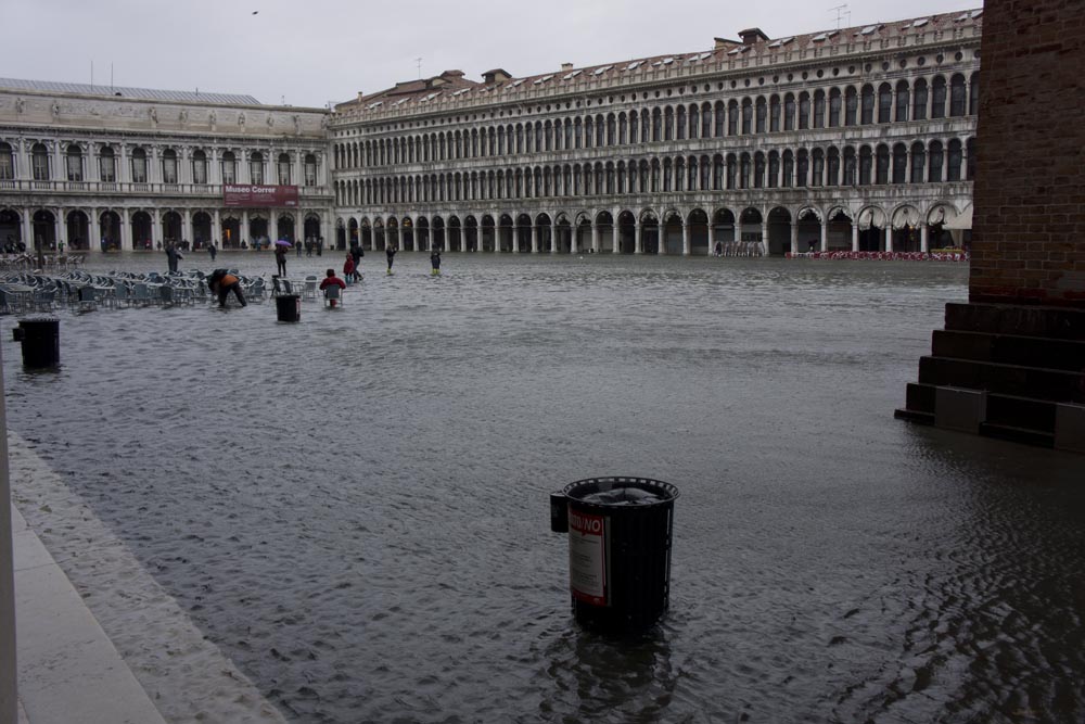 Venise, La place Saint Marc sous l'eau